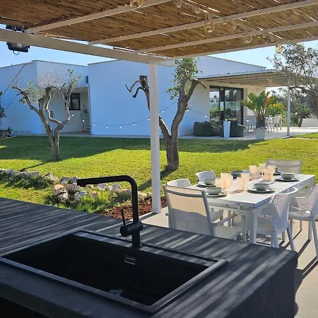 فيلة Virgin Garden