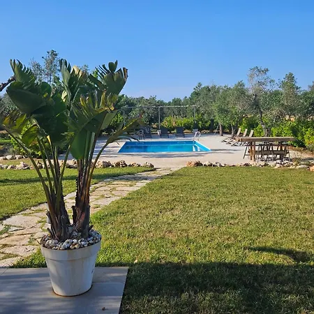 فيلة Virgin Garden Serranova